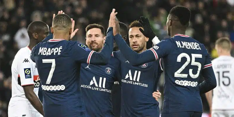 PSG “cầm trịch” Ligue 1 trong suốt thập kỷ